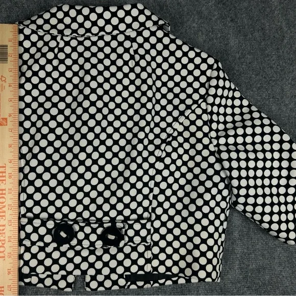 Black and White Polka Dot Cropped Jacket with 3/4 sleeves - Picture 8 of 9